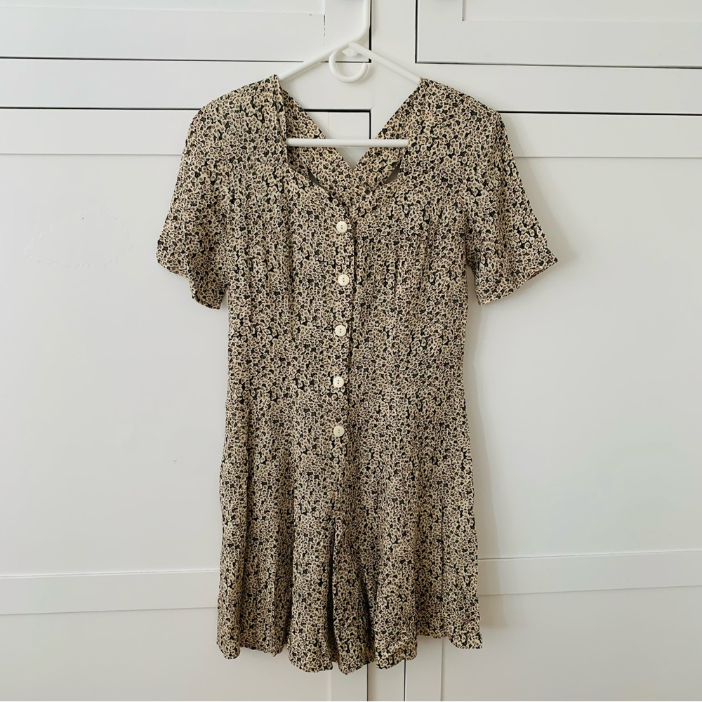 Vintage Liberty Fashions Rayon Tan Ditsy Floral Shoulder Pads Button Romper